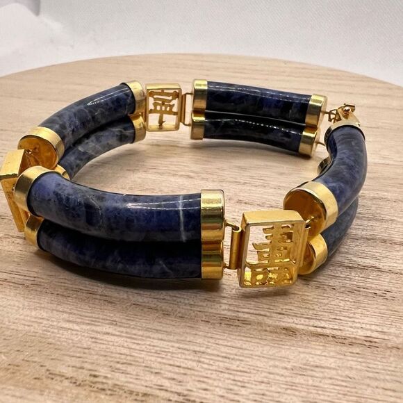 Sodalite and gold tone Chinese good fortune gold plated bracelet - Picture 2 of 13